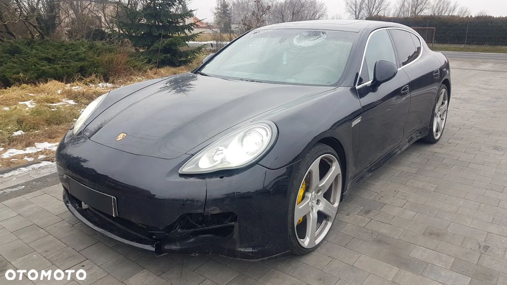 Porsche Panamera 4S PDK - 2