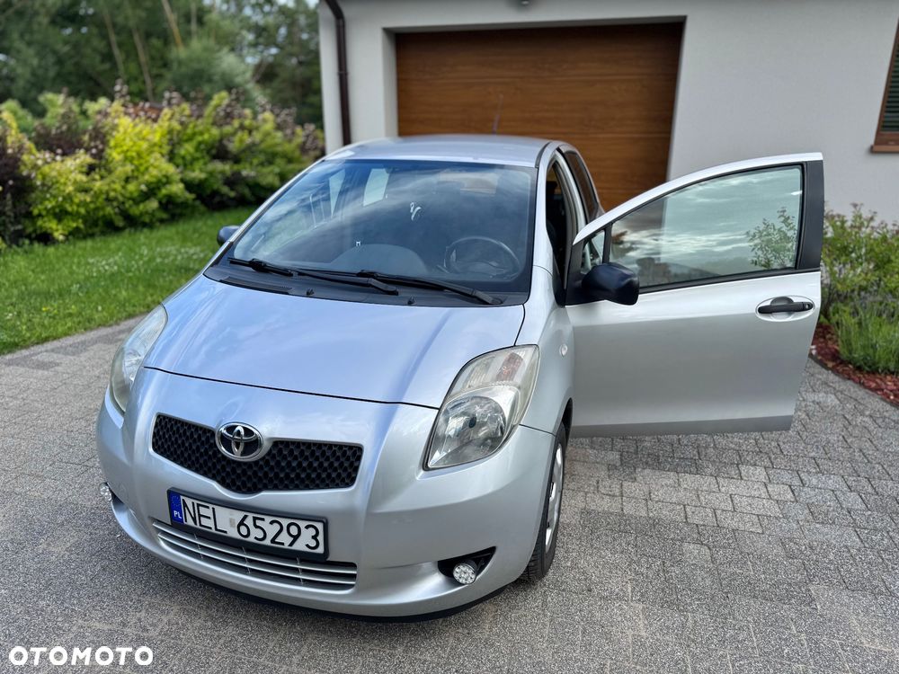 Toyota Yaris 1.0 Luna A/C - 10
