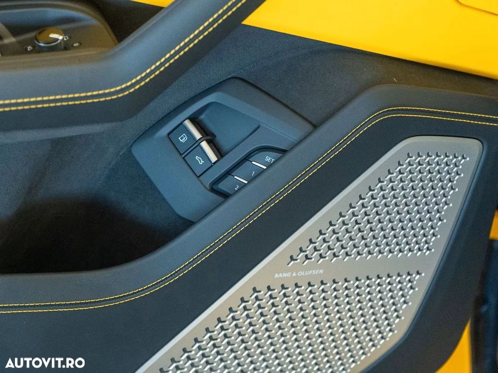 Lamborghini URUS - 9