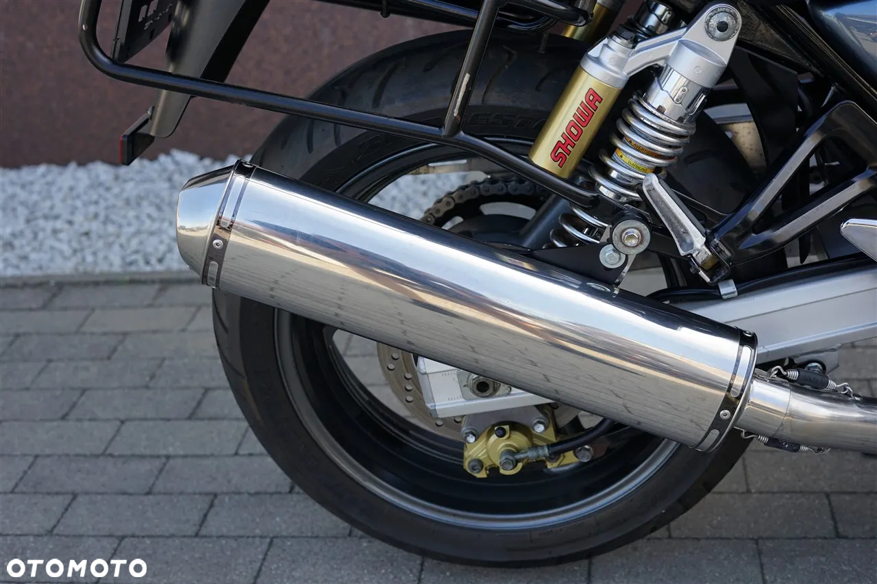 Suzuki GSX - 8