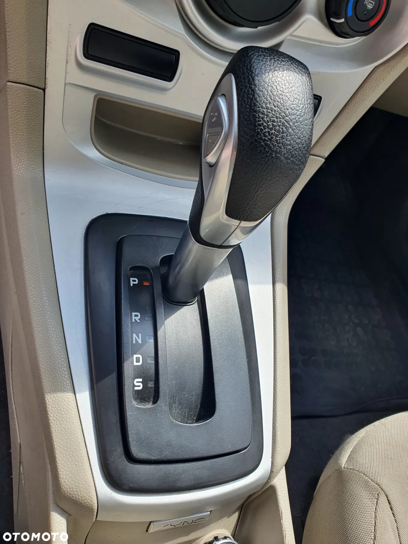 Ford Fiesta - 9
