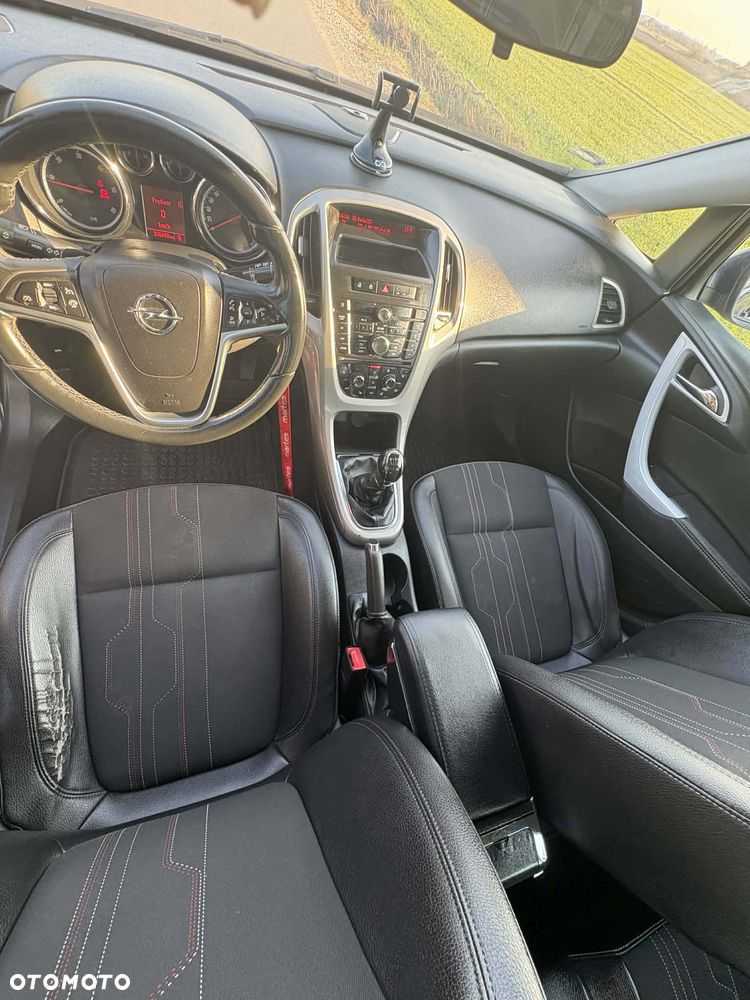 Opel Astra ver-2-0-cdti-sport - 6