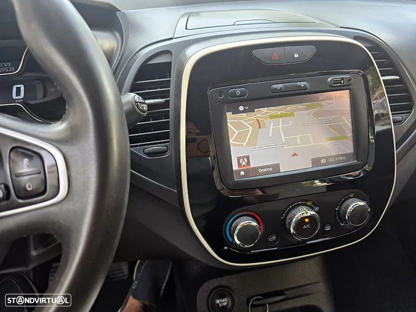 Renault Captur (ENERGY) TCe 90 INTENS - 17