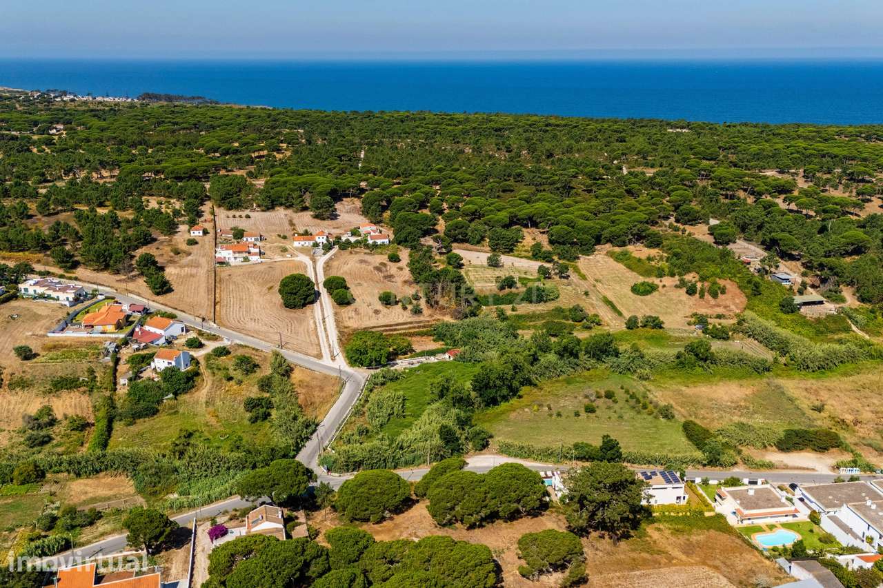 Terreno com Projeto Aprovado para Moradia Contemporânea com Piscina | - Grande imagem: 2/10