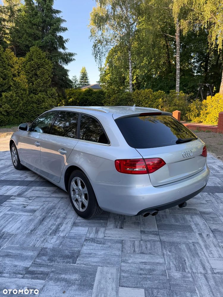 Audi A4 Avant - 2