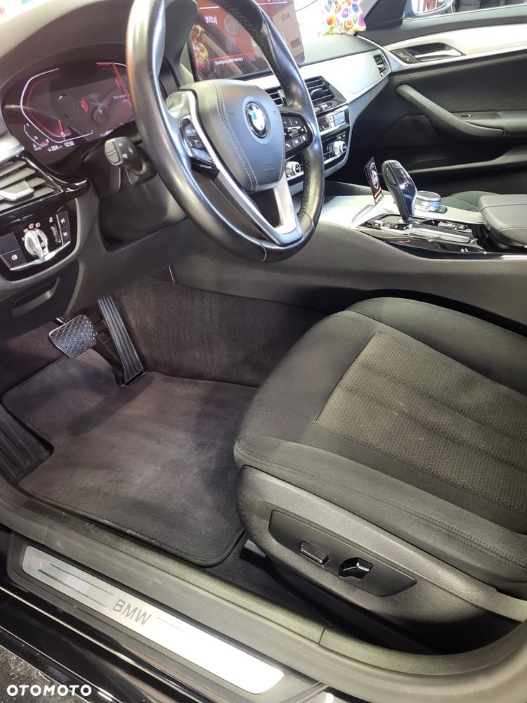BMW Seria 5 520d - 3