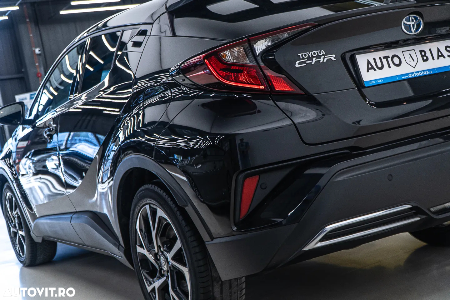 Toyota C-HR 2.0 HSD 184 CP 4x2 CVT Style - 31