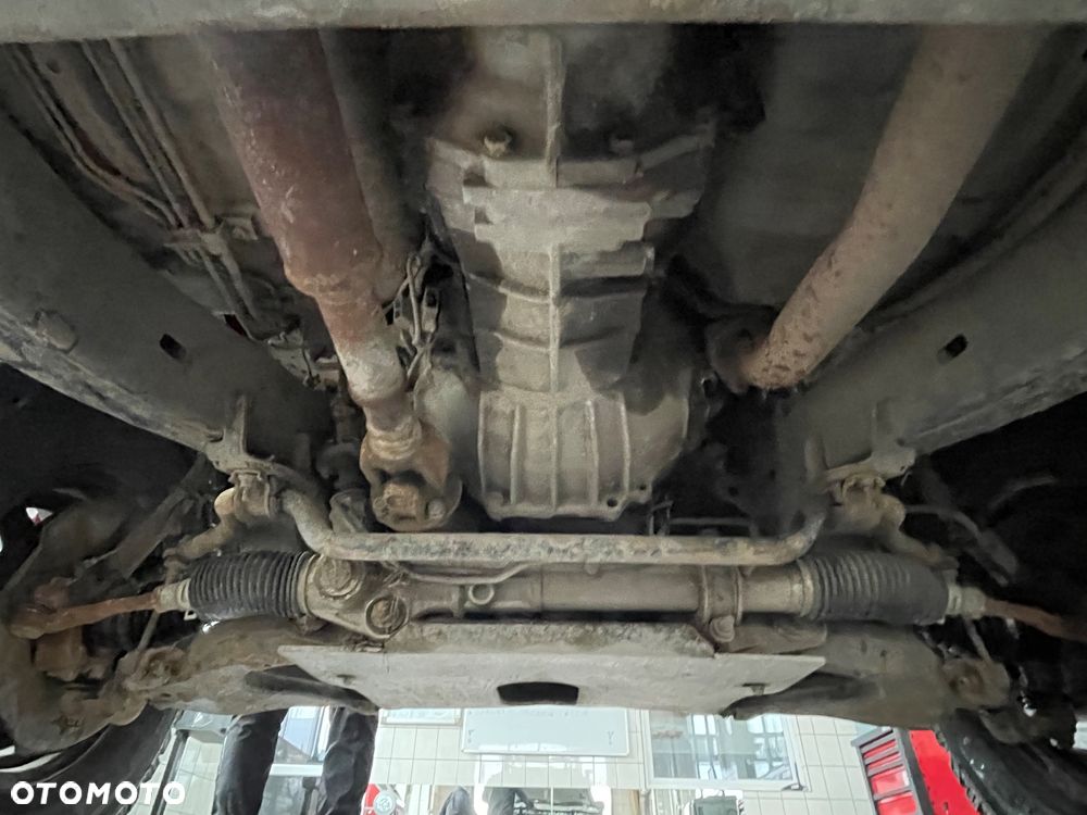 Toyota Land Cruiser - 17