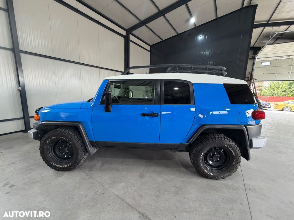 Toyota FJ - 6