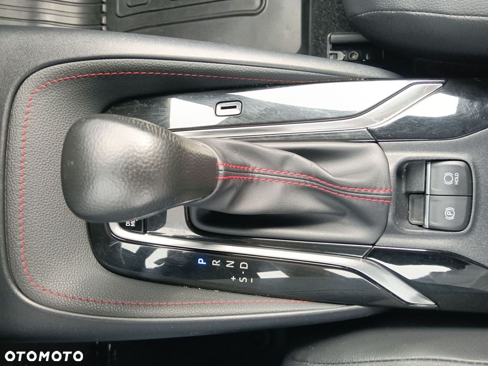 Toyota Corolla 2.0 Hybrid GR Sport Dynamic - 23