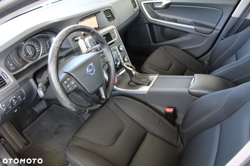 Volvo S60 T3 Drive-E Kinetic - 9