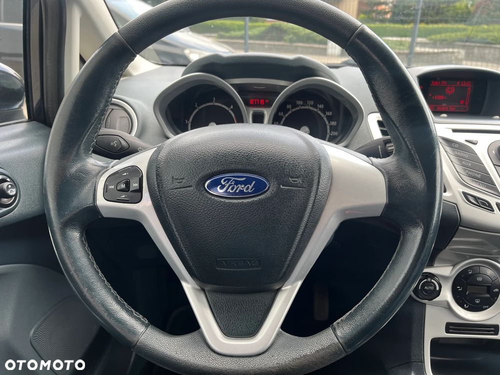 Ford Fiesta - 26