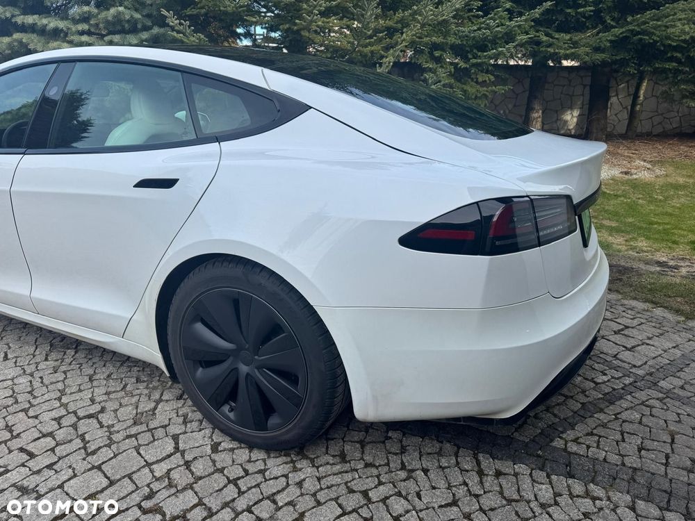 Tesla Model S AWD - 9