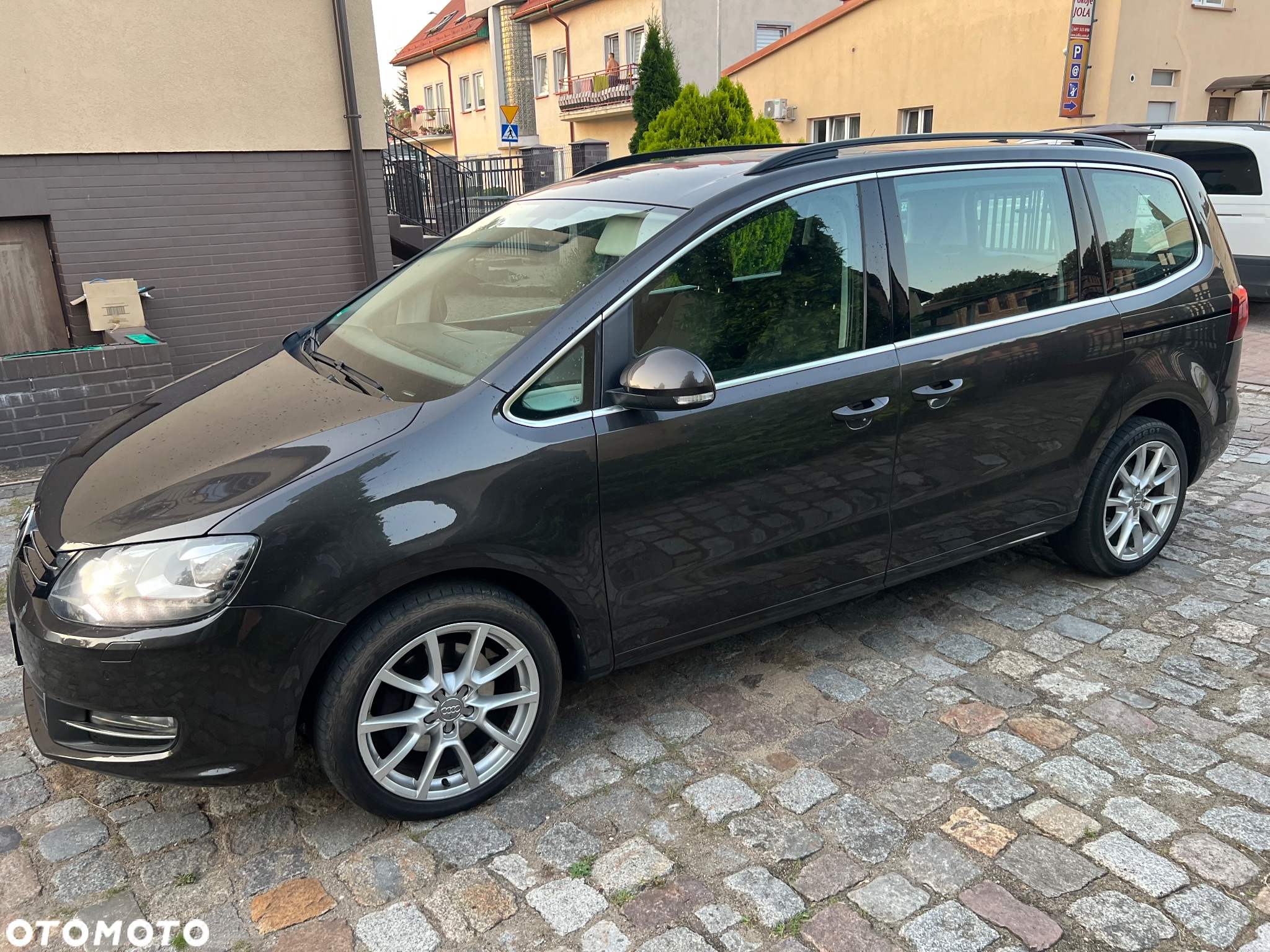 Volkswagen Sharan 2.0 TDI DSG (BlueMotion Technology) Comfortline - 2