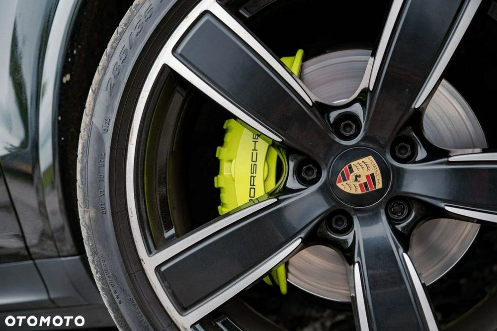 Porsche Cayenne - 15