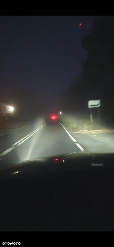 Mercedes-Benz Klasa E 350 BlueTEC 4Matic 7G-TRONIC Elegance - 9