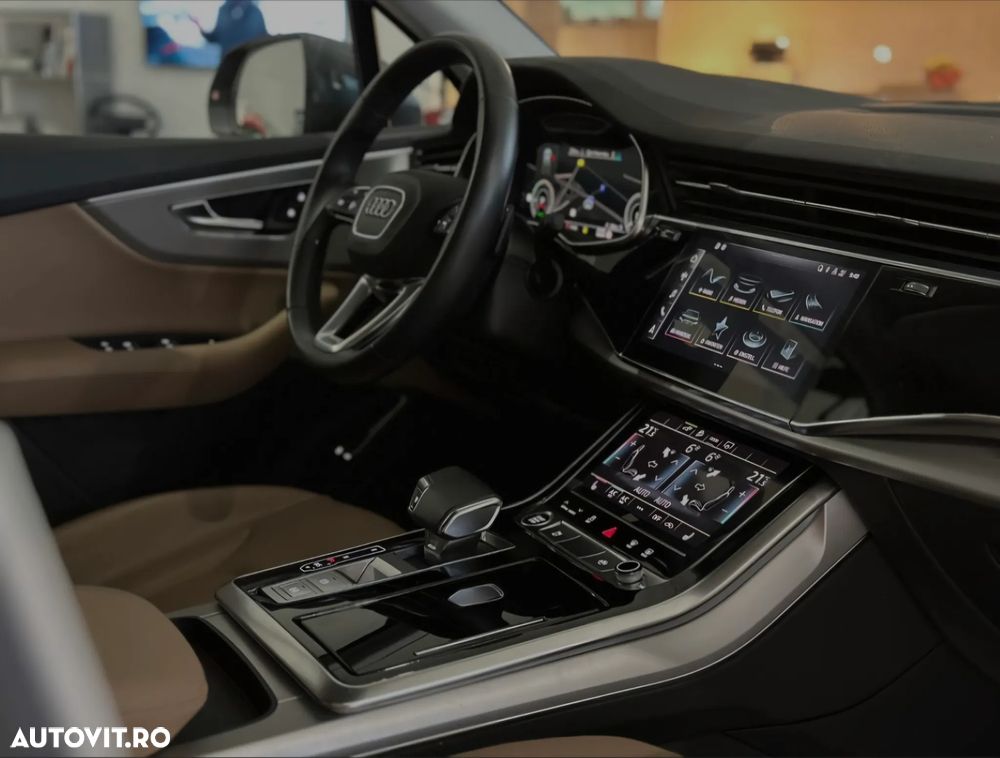 Audi Q7 - 10