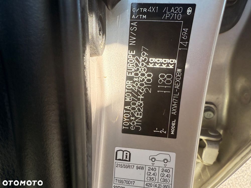 Toyota Camry 2.5 Hybrid Dynamic Force Executive e-CVT - 24