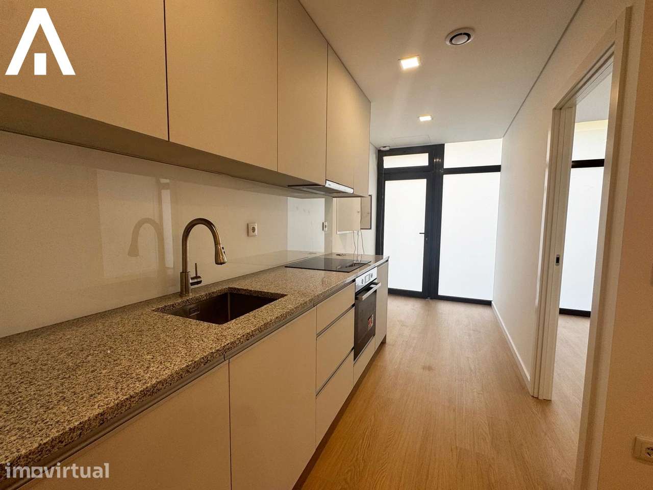 Apartamento T2 - Grande imagem: 2/5