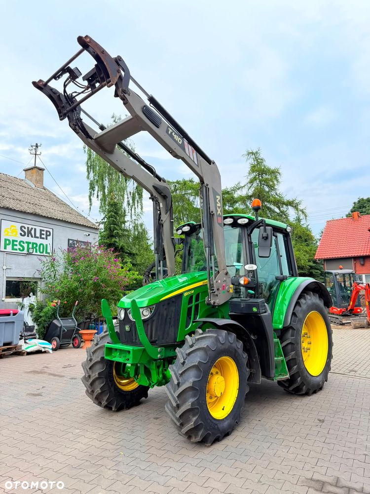 John Deere 6100M - 2