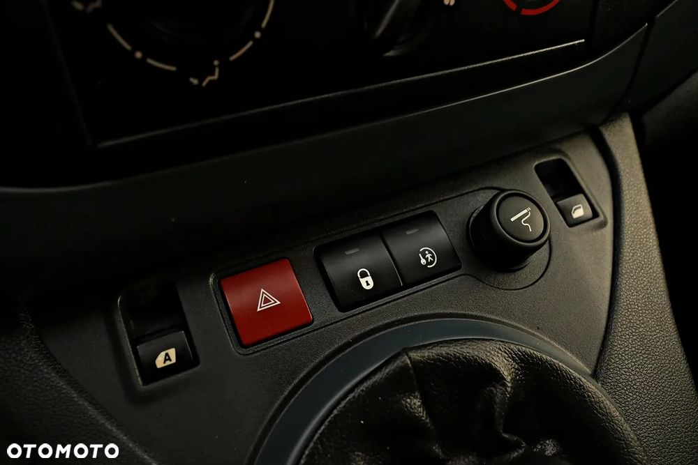 Peugeot Partner - 30