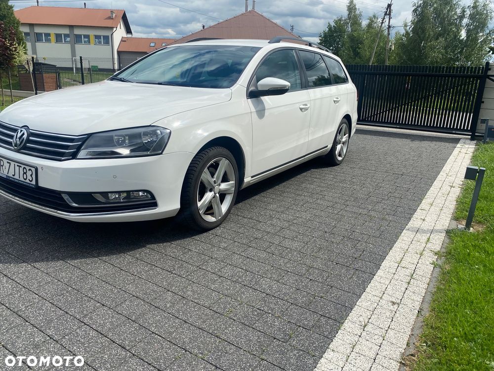 Volkswagen Passat - 2