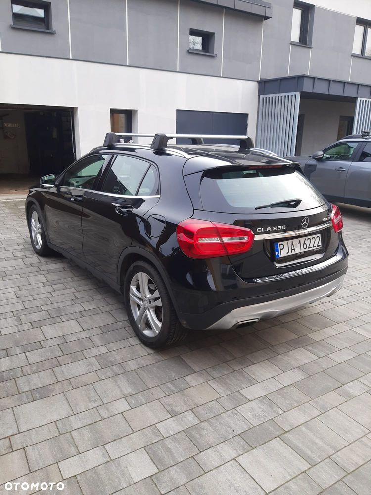 Mercedes-Benz GLA - 3