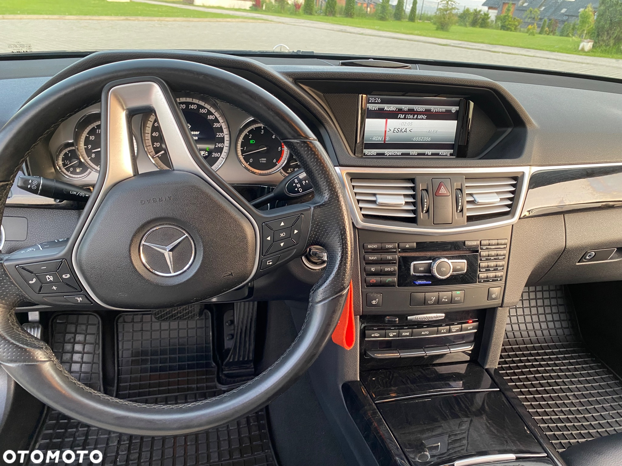 Mercedes-Benz Klasa E 350 T CDI DPF 4Matic BlueEFFICIENCY 7G-TRONIC Avantgarde - 14