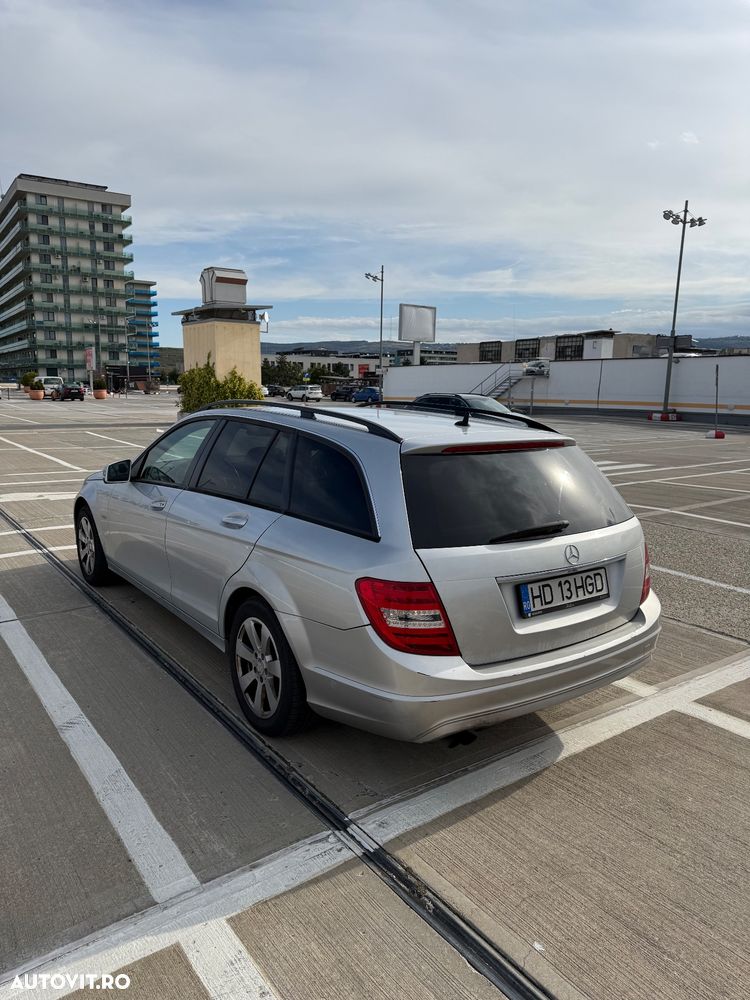 Mercedes-Benz C - 4