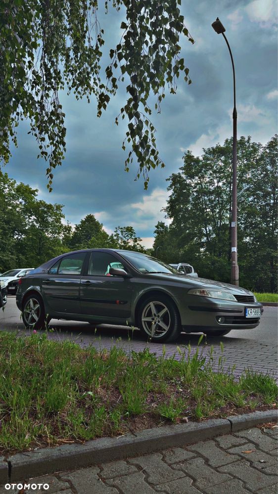 Renault Laguna - 1