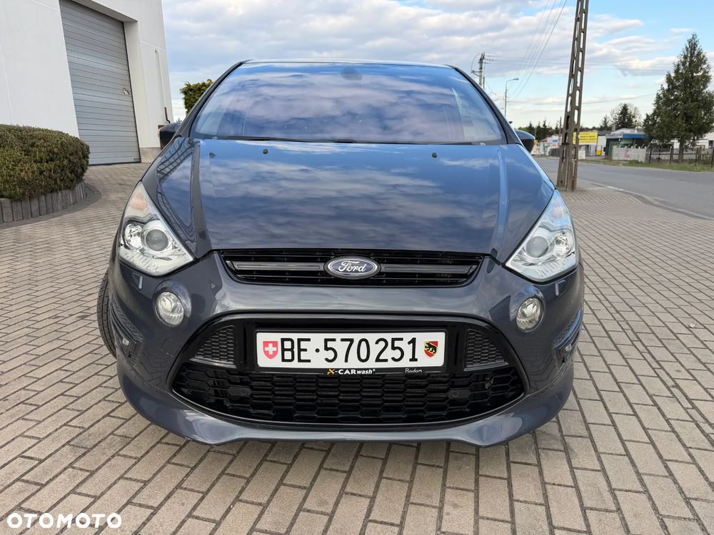 Ford S-Max - 11