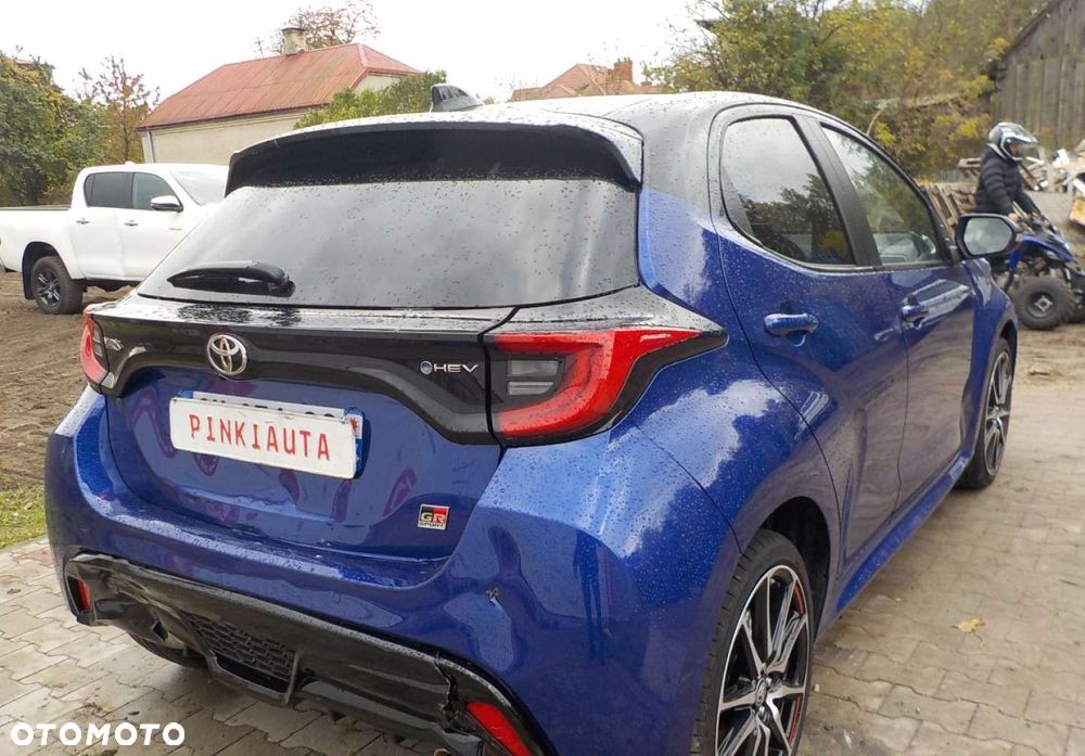Toyota Yaris - 16