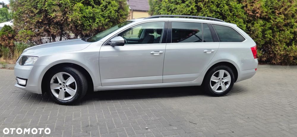 Skoda Octavia 1.6 TDI DPF Ambiente - 7