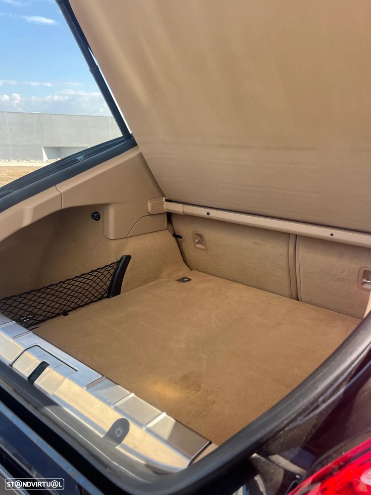 Porsche Panamera Turbo PDK - 17