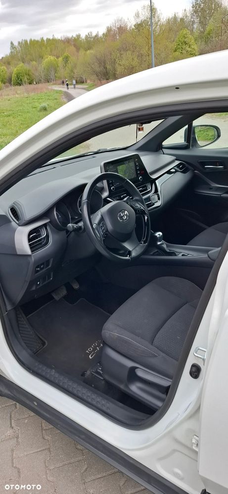 Toyota C-HR 2.0 Business-Edition - 19