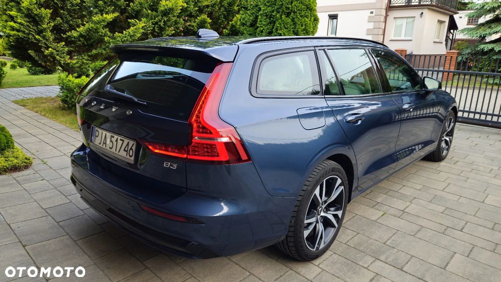 Volvo V60 B3 B Plus Dark - 8