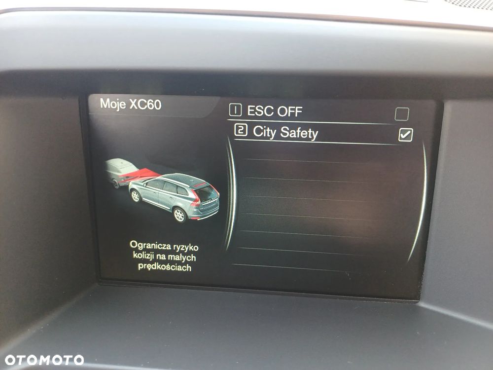 Volvo XC 60 D3 Geartronic Momentum - 19