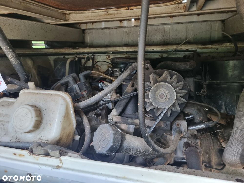 Volkswagen Transporter - 18