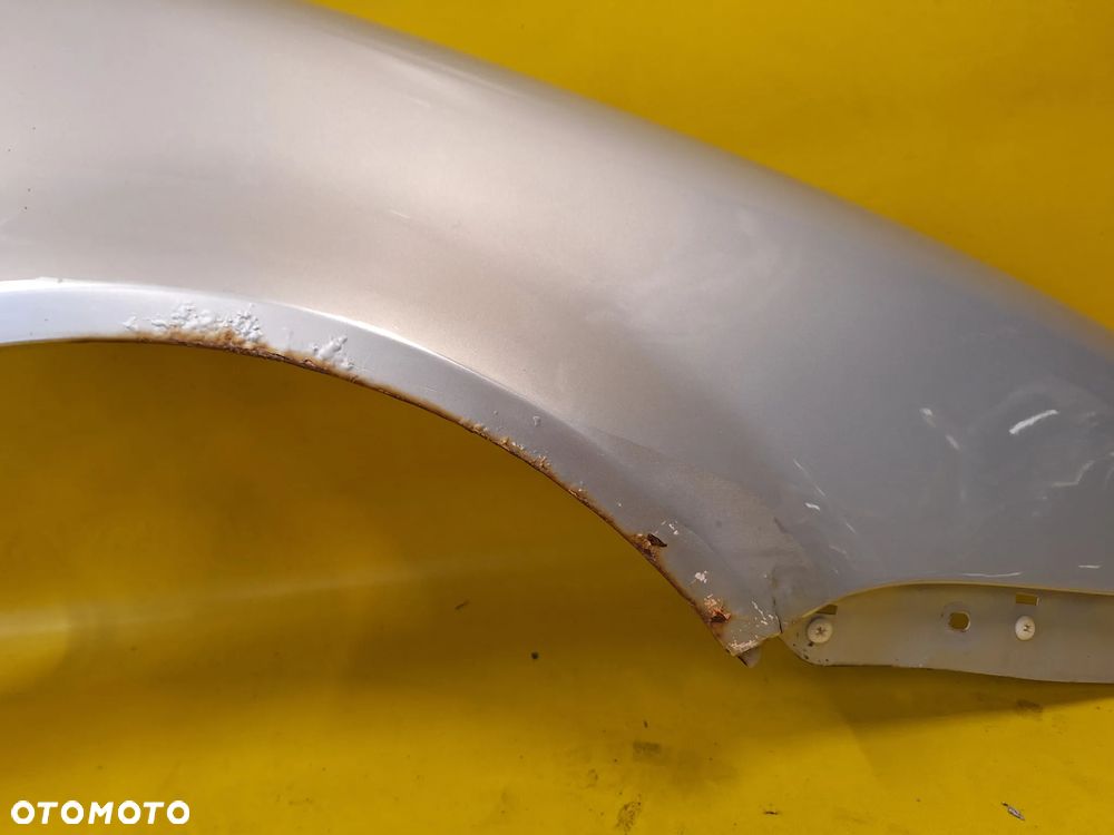 BŁOTNIK PRAWY PRZÓD PRZEDNI VOLKSWAGEN GOLF IV 5D LAK: LB7Z NR361 - 4