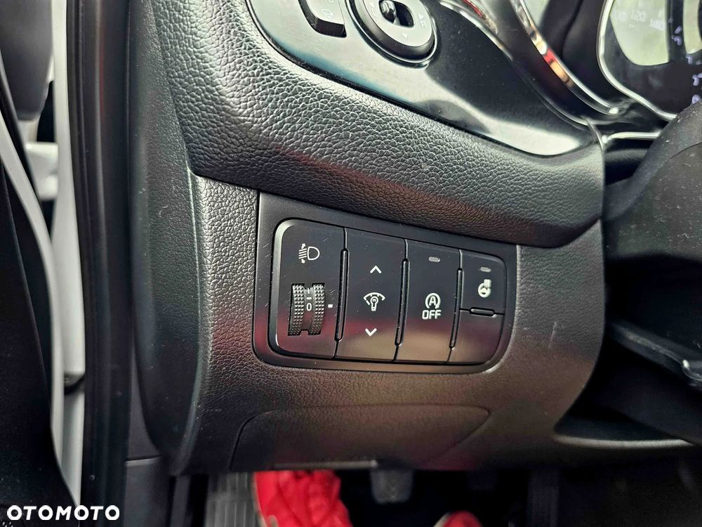 Kia Ceed 1.6 CRDi 136 ISG Spirit - 18