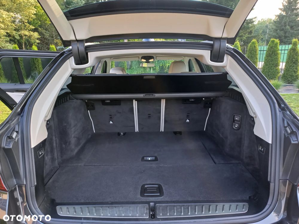 BMW Seria 5 520i - 26