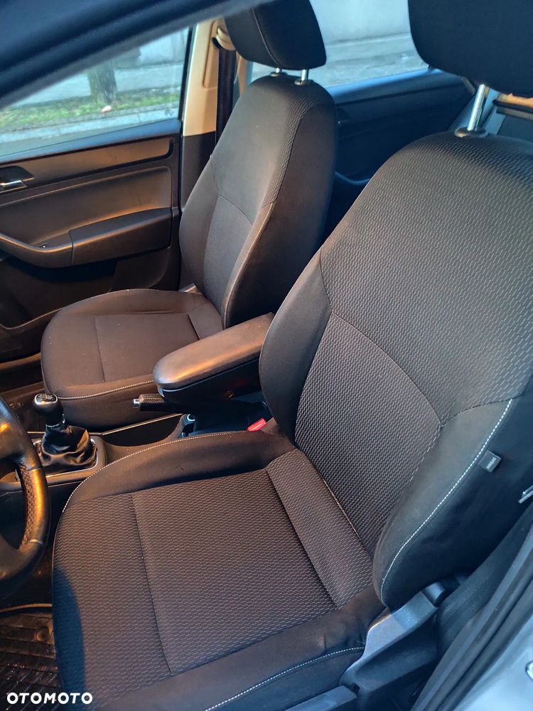 Skoda RAPID 1.2 TSI Ambition - 9