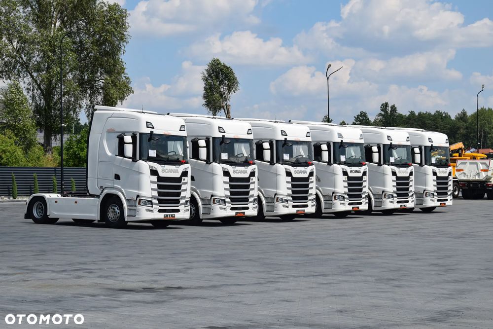 Scania 500S / FULL AIRMATIC / HYDRAULIKA / RETARDER / KLIMATYZACJA POSTOJOWA / ACC / KLIMA / 2 ZBIORNIKI PALIWA / FULL LEDY / FULL SPOILERY / SERWISOWANA / SPROWADZONA - 3