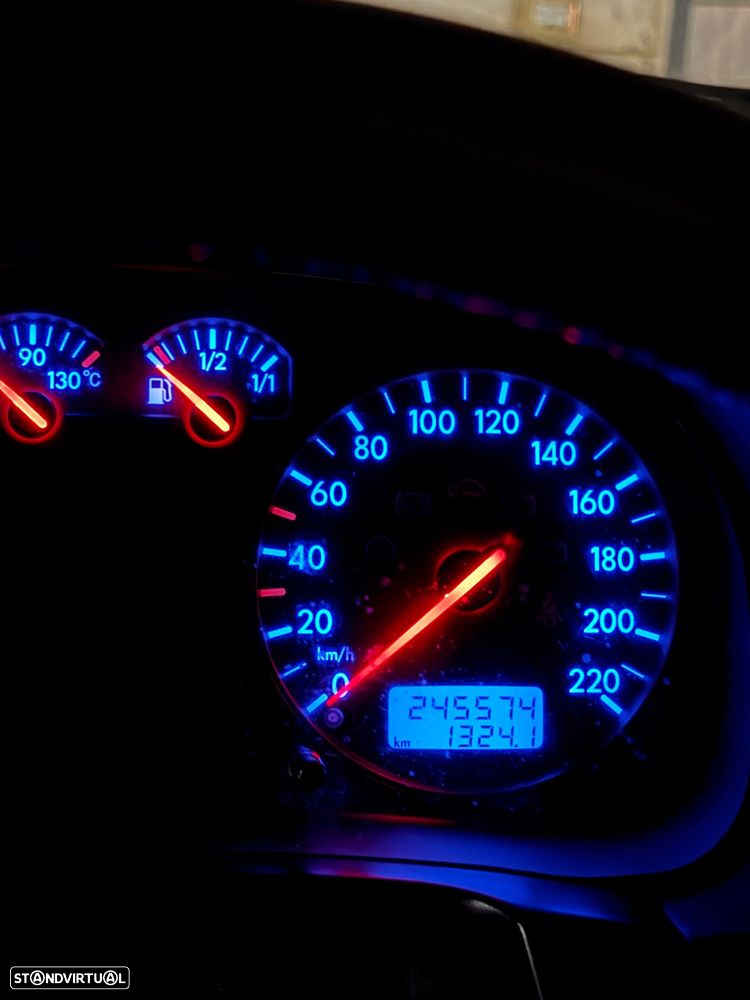 VW Golf 1.4i 25 Anos - 7