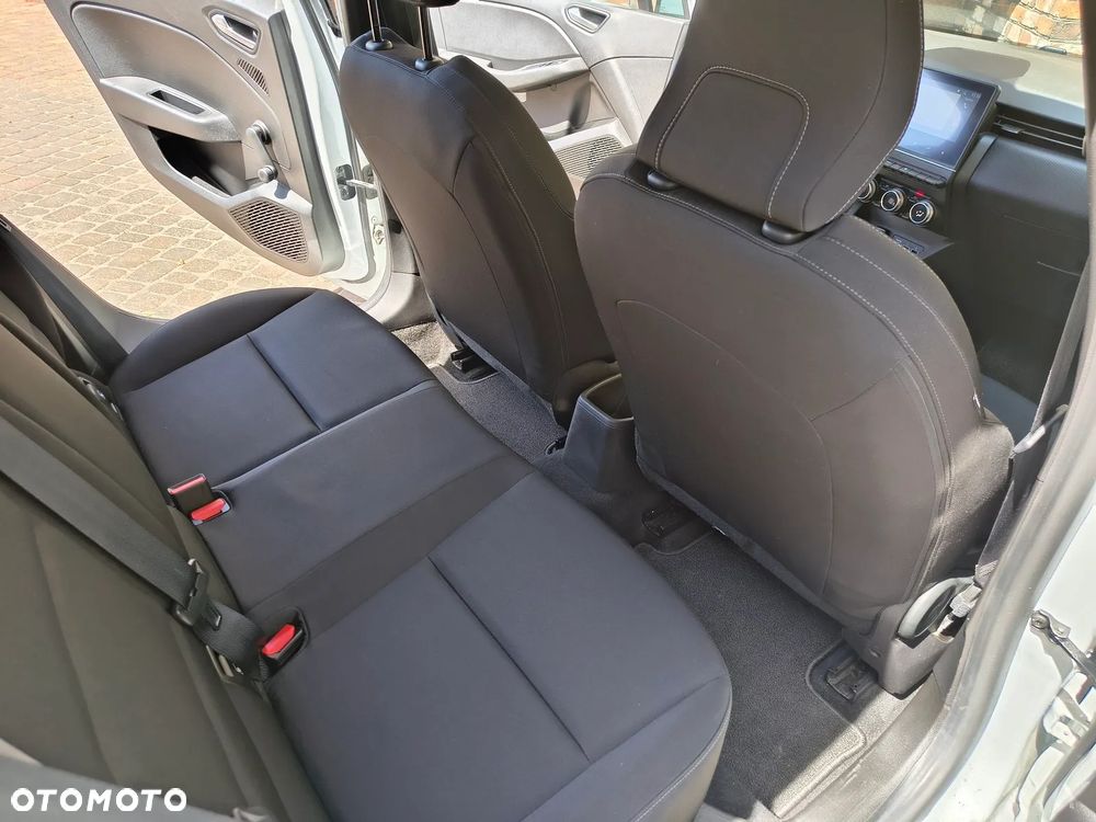 Renault Clio - 13