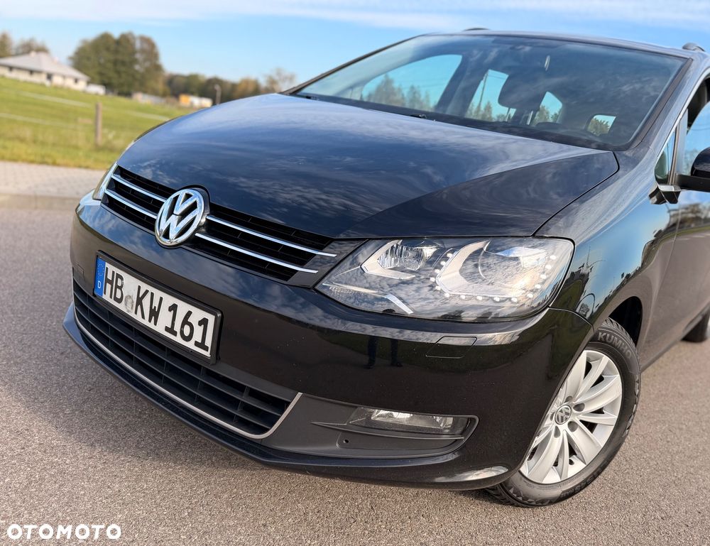 Volkswagen Sharan 2012 photo 2