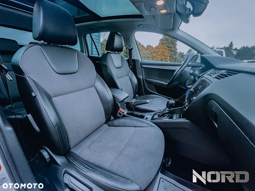 Skoda Octavia 2.0 TDI 4x4 DSG Style - 16