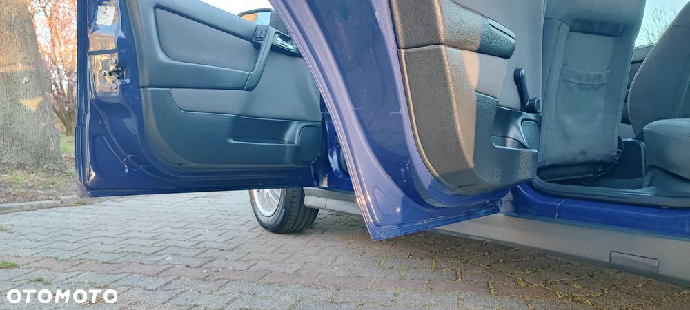 Opel Astra 1.6 GL / Club - 21