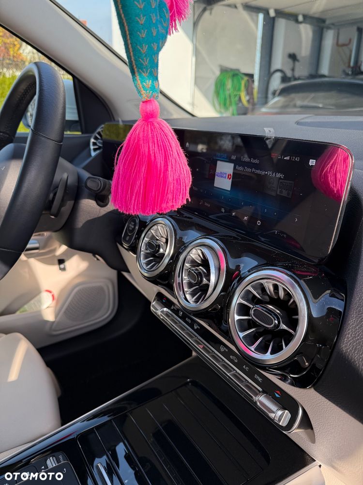 Mercedes-Benz GLA 200 Progressive - 6