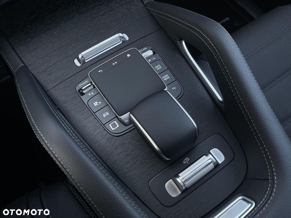 Mercedes-Benz GLS - 18